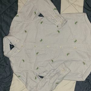 Boys button up shirt - size 6